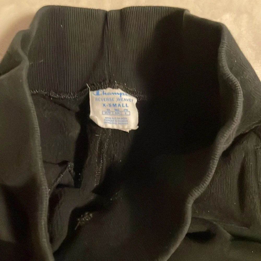 Champion Reverse Weave Black Towel Logo Joggers - Picture 5 of 6